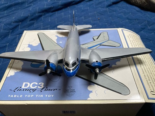 Luxury liner dc3 - luxury,